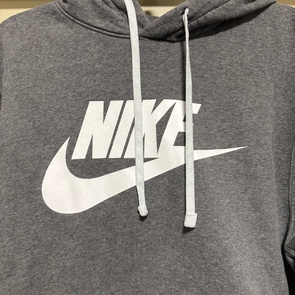 Nike Gray Hoodie White Swoosh Logo Classic Streetwear - Picture 2 of 6